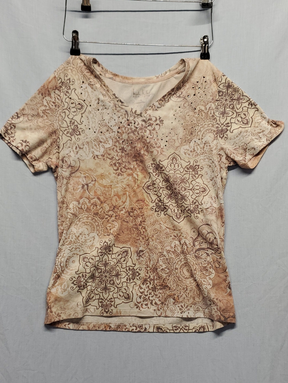 Nicole Miller Beige Brown Short Sleeve V-Neck Top